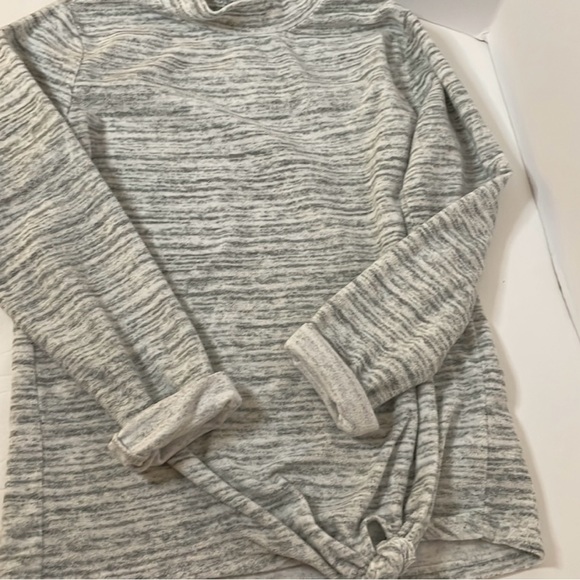 Old Navy gray & white fleece with tie knot girls size XL 14 - Picture 13 of 13